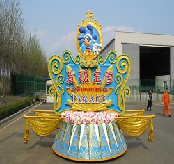 游乐园花车