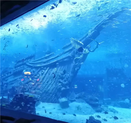 大连玻璃钢雕塑